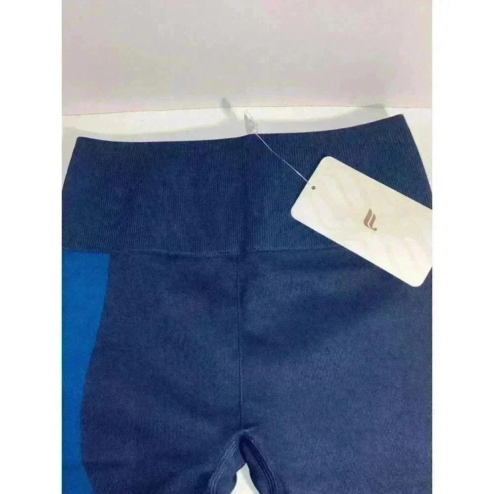 Fabletics High-Waisted Seamless Block Athletic Sh… - image 4